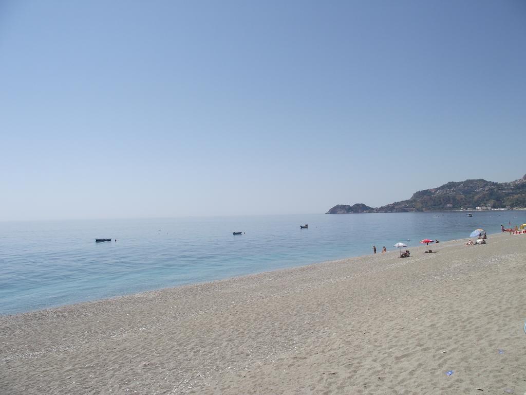 B&B Il Mare Degli Dei Letojanni Buitenkant foto